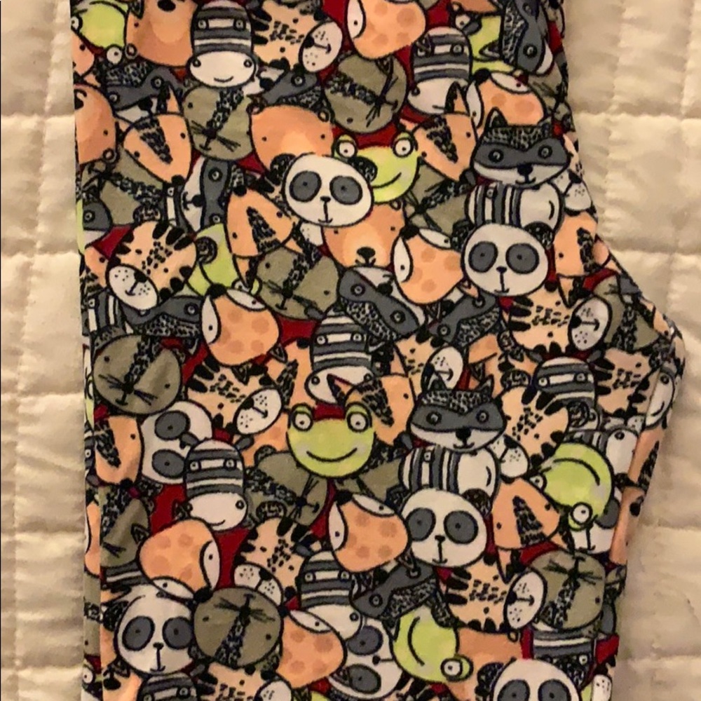 Lularoe OS LEGGINGS - Picture 2 of 2